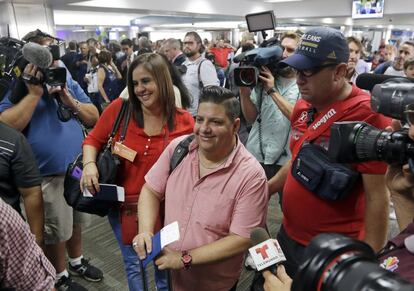 Pasajeros se preparan para embarcar en el vuelo 387 de jetBlue de Florida (EE.UU) a Santa Clara (Cuba).