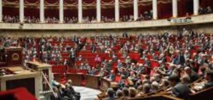 Vista general del hemiciclo durante la votación de la reforma de las pensiones en la Asamblea Nacional francesa
