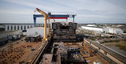 Aerial view of the shipyards in Saint Nazaire, September 2016.