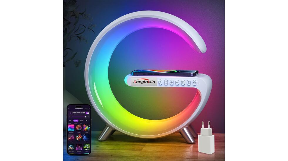 La lámpara incorpora 10 modos de color de luz,