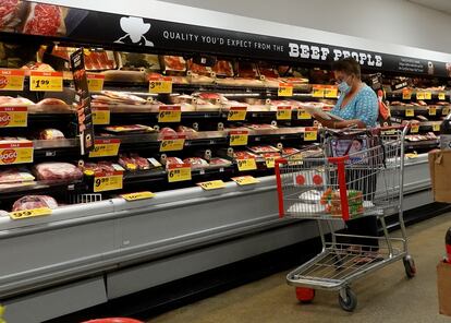 Una imagen de archivo de un supermercado de Miami (Florida) de este año.