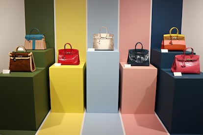 Varios modelos Birkin listos para ser subastados en Christie’s.