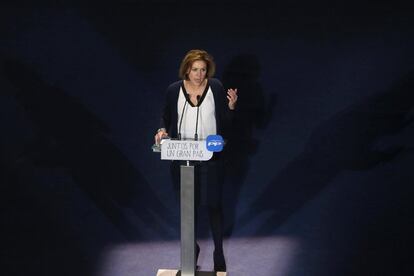 La secretaria general del PP, María Dolores de Cospedal, durante su intervención en la convención nacional del Partido Popular.