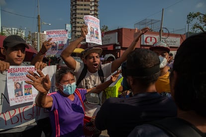 Protesta en Acapulco por los marinos desaparecidos del yate Litos