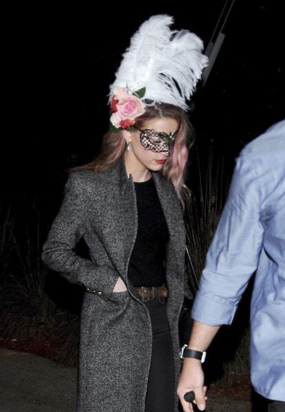 Un tanto discreta para lo que es la noche de Halloween, la actriz Amber Heard (exmujer de Johnny Depp) fue captada por los fotógrafos mientras se dirigía a una fiesta en Los Ángeles.