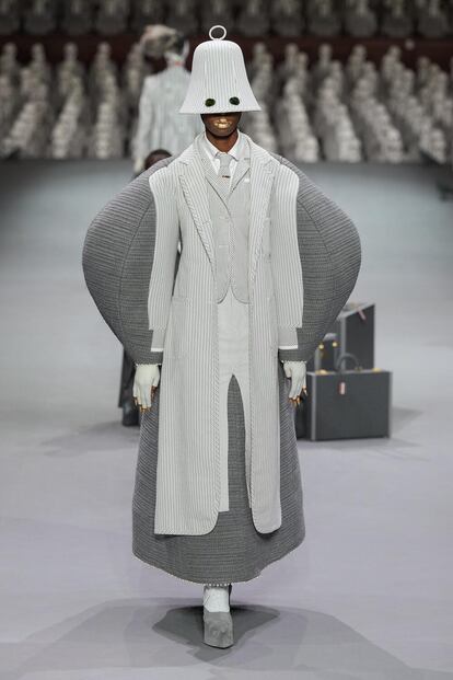 smag-thom-browne-hc-f23-021