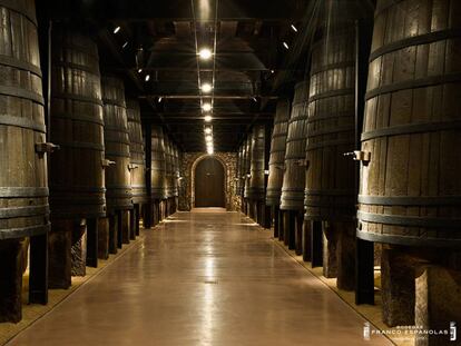 Barricas de las Bodegas Franco Espa&ntilde;olas.