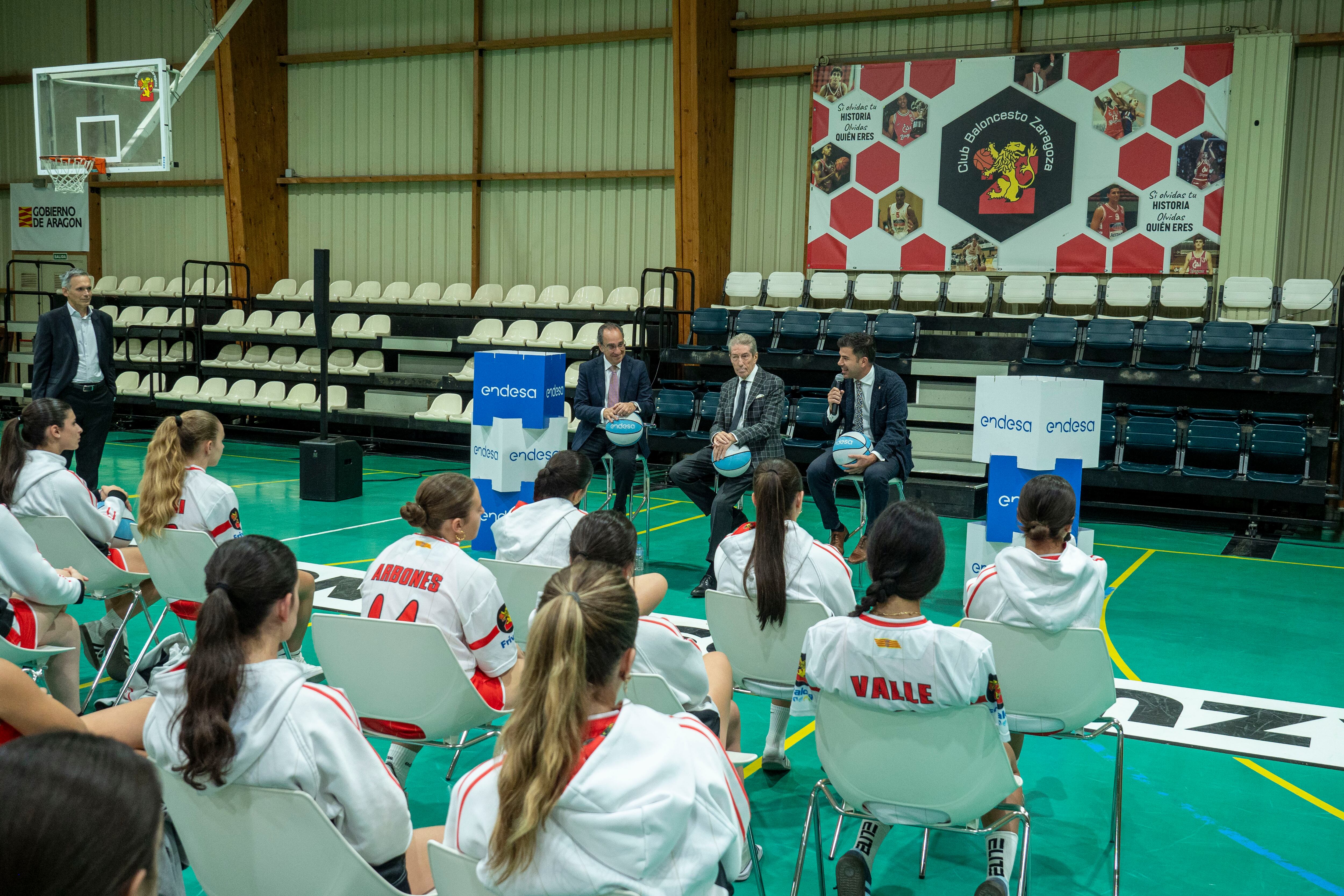 Imagen del acto de inauguración del pasado martes de la nueva sala en el pabellón CDM Mudéjar.