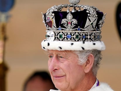 El rey de Inglaterra Carlos III, durante la ceremonia de coronación el sábado.