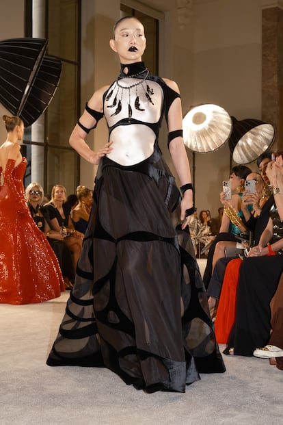 SCHIAPARELLI ALTA COSTURA O-I 2025/26 Desfile