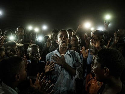 La fotografía ganadora de World Press Photo 2020. La firma el japonés Yasuyoshi Chiba, está tomada en Sudán y se titulada 'Straight Voice'.