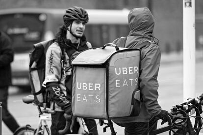 Una reunión espontáneas de ‘riders’ con empleo líquido en las calles de Cardiff.