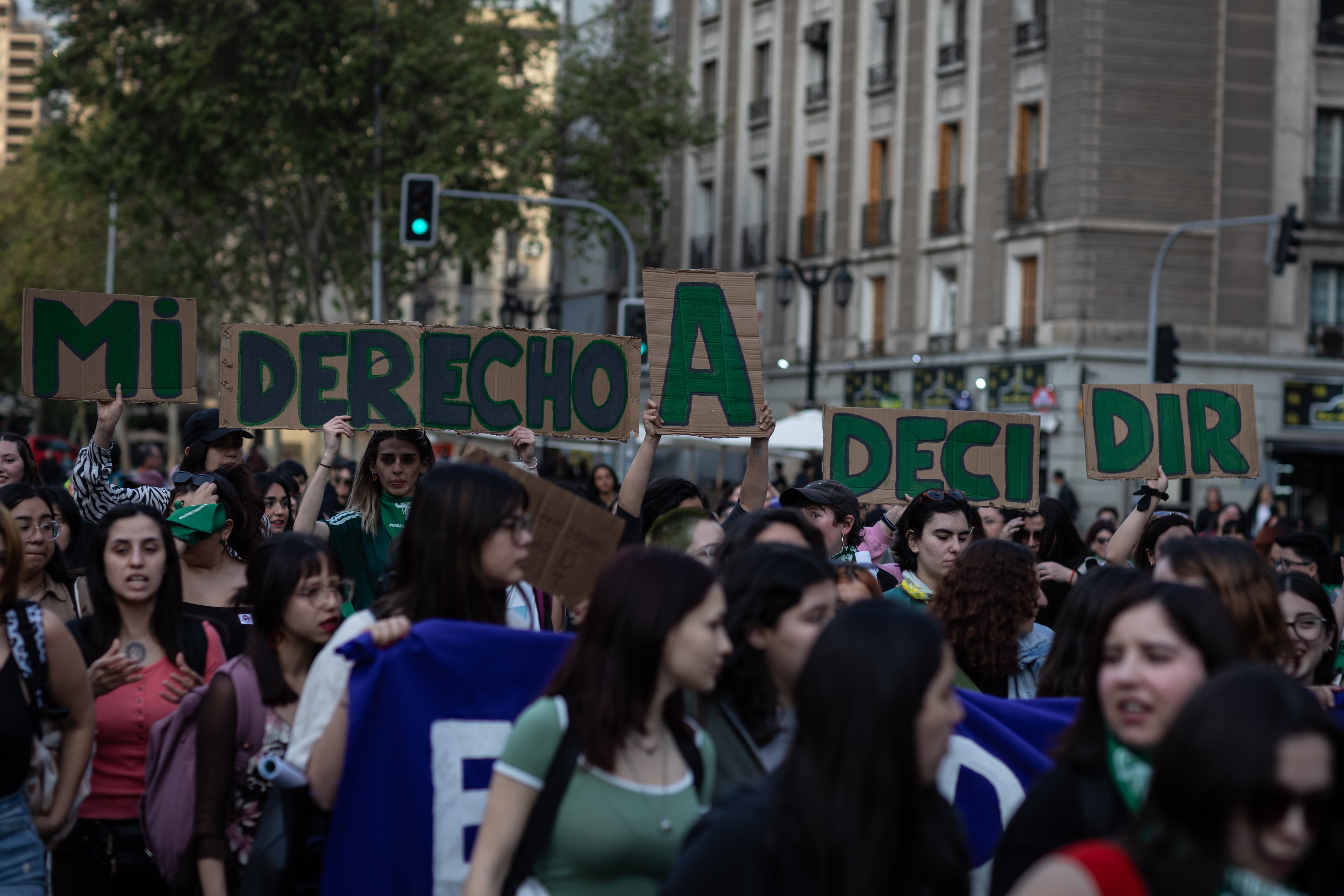 La extrema derecha de Chile busca que las mujeres escuchen el latido del feto antes de abortar