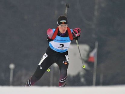 Victoria Padial, durante la prueba de biatl&oacute;n. 