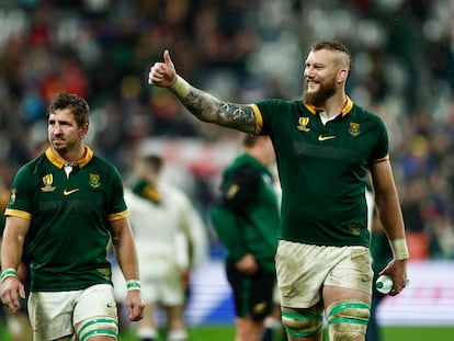 Rudolph Snyman celebra el pase a la final, después de que Sudáfrica venciera a Inglaterra en las semifinales.