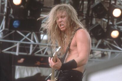 James Hetfiel, líder de Metallica, durante una actuación en el festival Monsters of Rock en 1988.