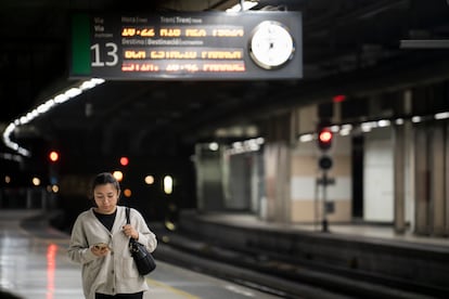 En la imagen de archivo, andén en la estación de Sants. Foto: Gianluca Battista