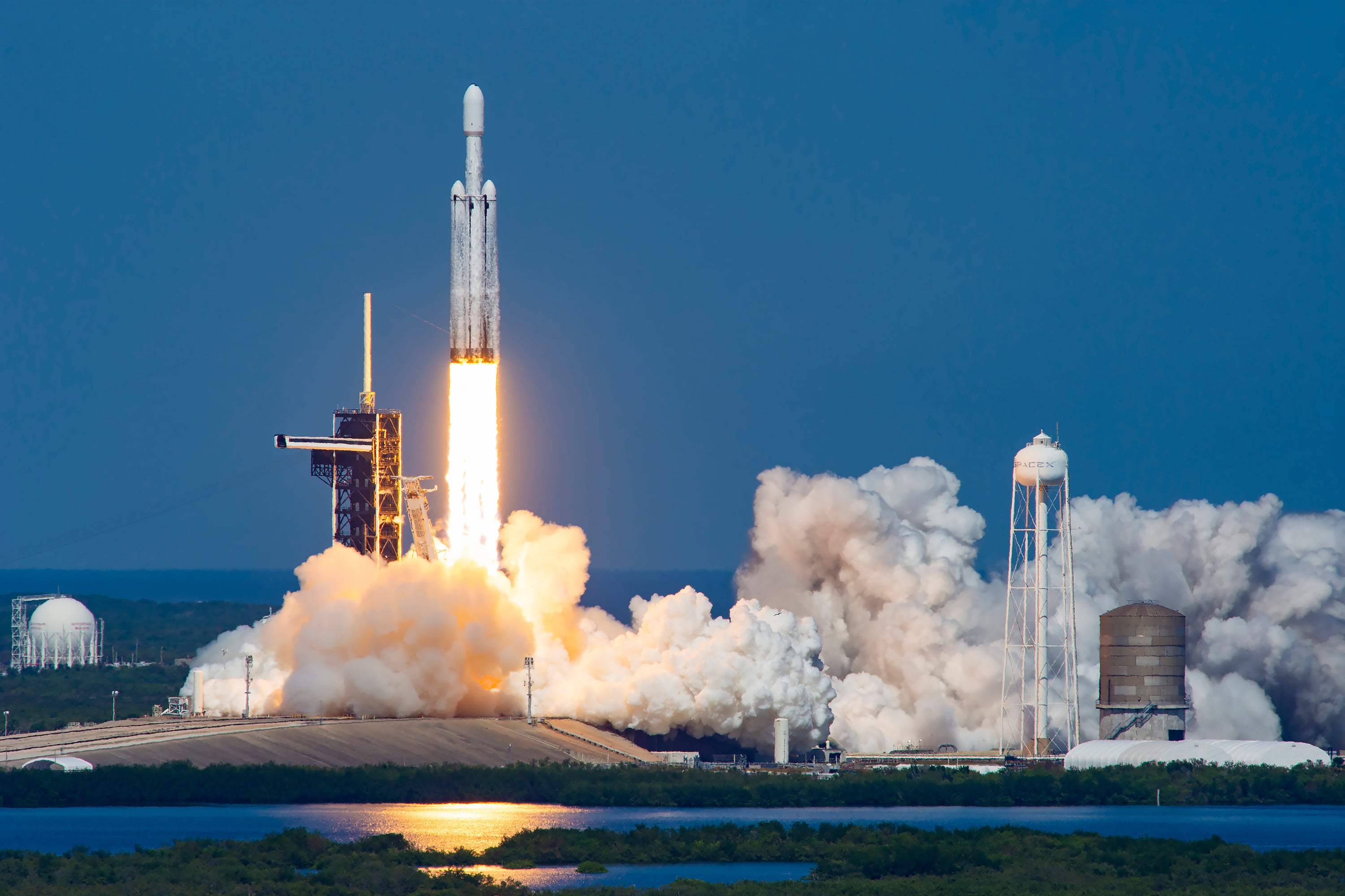 Un cohete de Elon Musk que lleva más de un año a la deriva chocará contra la Luna en unos días