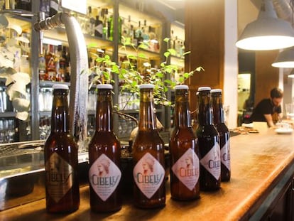 La cerveza Cibeles se puede probar en el bar Martínez.