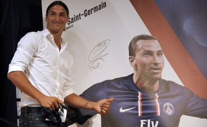 Ibrahimovic, durante su presentación con el PSG.