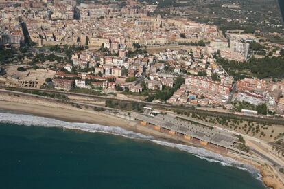 Imatge a&egrave;ria de la platja del Miracle.