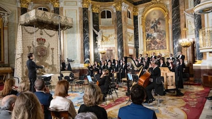 La Orquesta y Coro RTVE en un concierto de Navidad en la Capilla del Palacio Real de Madrid en 2023