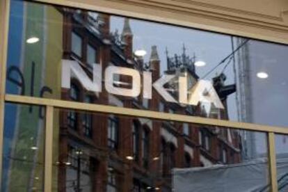 En la imagen, logo de la compañia Nokia en una de sus tiendas en Helsinki. EFE/Archivo