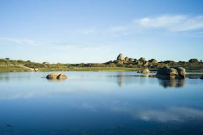 Paisaje de Los Barruecos, cerca de Cáceres (Extremadura), donde se ha rodado una de las grandes batallas de 'Juego de Tronos'.