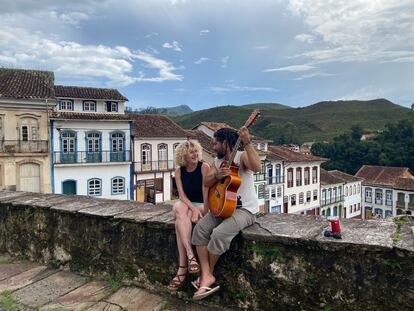 Betina y Pablo en Ouro Preto (Minas Gerais, Brasil), en enero 2024.