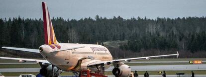 Avi&oacute;n de Germanwings en el aeropuerto de Arlanda, en el norte de Estocolmo.