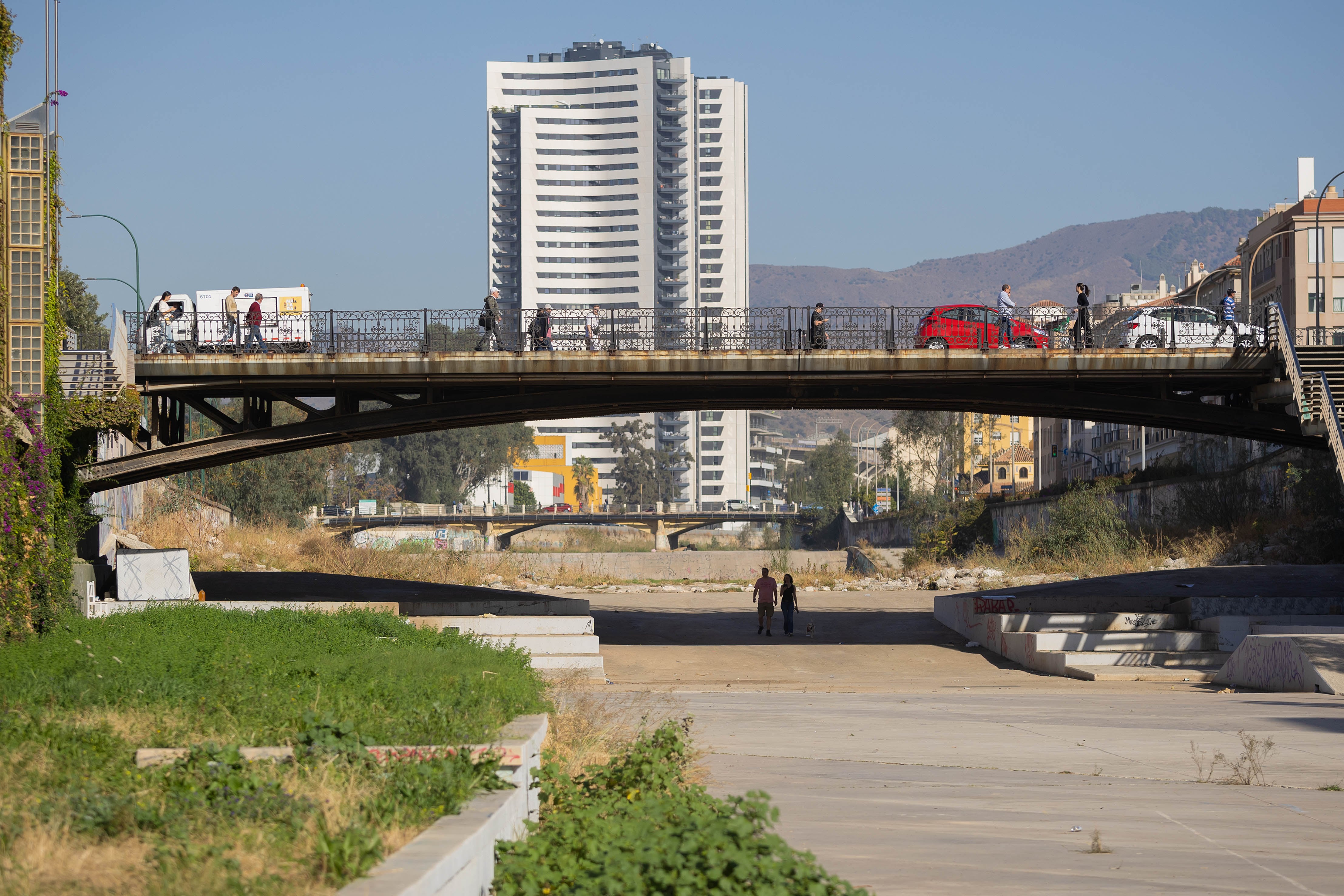 Málaga: scelta tra ristrutturazione costosa e rinaturazione economica del Guadalmedina