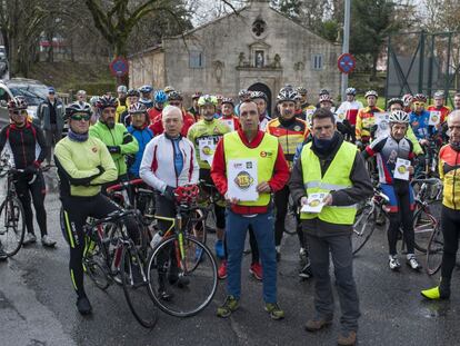 Homenaje en Ourense al ciclista fallecido y a sus compa&ntilde;eros heridos.