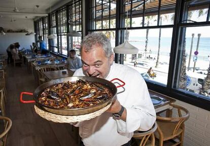 El cocinero Xavier Pellicer, en su nueva aventura gastronómica, la arrocería Barraca en Barcelona.
