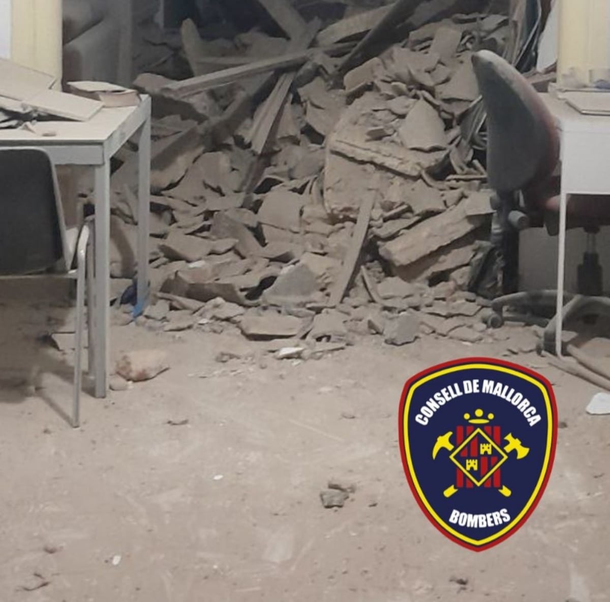 Muere un joven de 18 años tras derrumbarse el tejado de una vivienda en ...