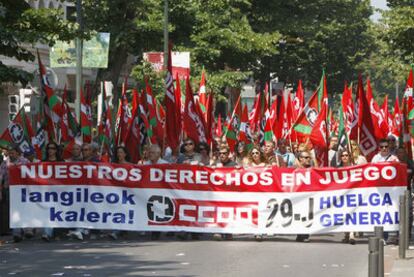 CC OO protestará mañana contra la reforma laboral en las calles, como ya hizo durante la huelga del pasado 29 de junio.
