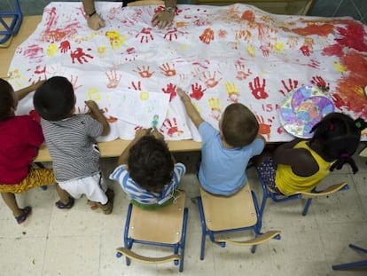 O desempenho escolar das crianças com menos recursos é insuficiente.