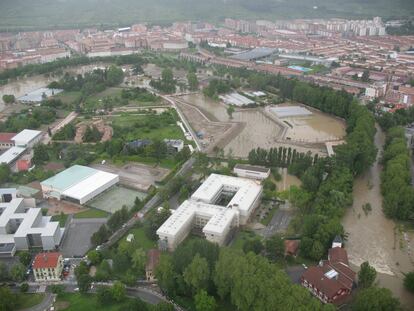 Parque de Aranzadi inundado tras una crecida.