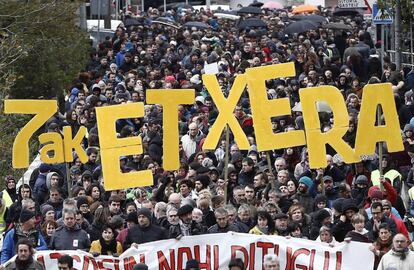 Miles de personas piden libertad para los agresores de Alsasua.