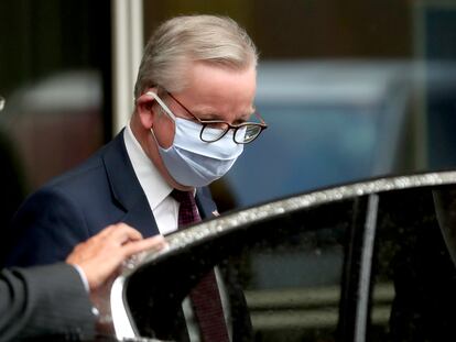 Michael Gove, jefe de gabinete de Boris Johnson, tras su encuentro en Bruselas con el vicepresidente de la Comisión Maors Sefcovic, este lunes.