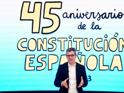 El ministro de la Presidencia, Justicia y Relaciones con las Cortes, Félix Bolaños, interviene en el acto con motivo del 45º aniversario de la Constitución española, este lunes en Madrid.