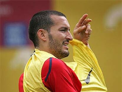 Gianluca Zambrotta, en un entrenamiento de ayer en Barcelona.