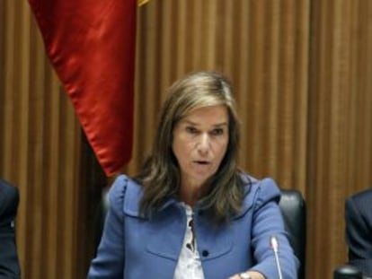 Ana Mato, ministra de Sanidad, Pol&iacute;tica Social e Igualdad, en el Congreso.