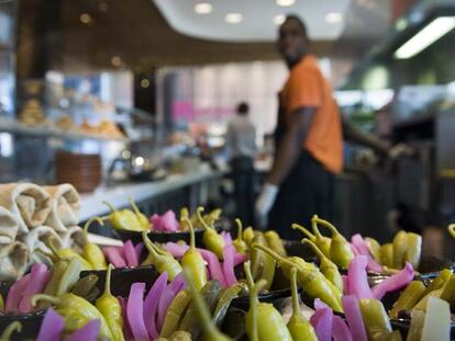 Los colores vivos llenan de alegría el Comptoir Libanais.