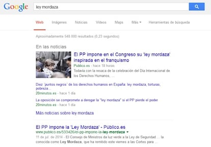 Un ejemplo de búsqueda de un contenido noticioso en Google "orgánico". El módulo "En las noticias" y la pestaña "Noticias" en la barra superior se mantendrán tras el cierre de Google News el próximo 16 de diciembre.