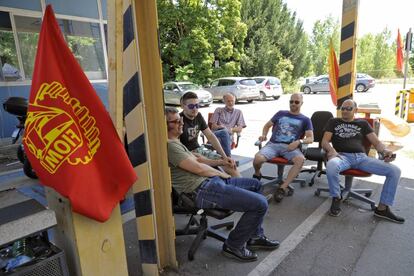 Un grupo de trabjadores despedidos ocupa la antigua fábrica de General Electric