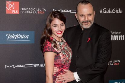 La actriz Andrea Duro y Miguel Bosé