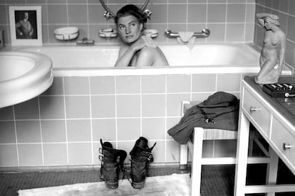 Lee Miller en la bañera de Hitler en Múnich el mismo día que el líder nazi se suicidó.