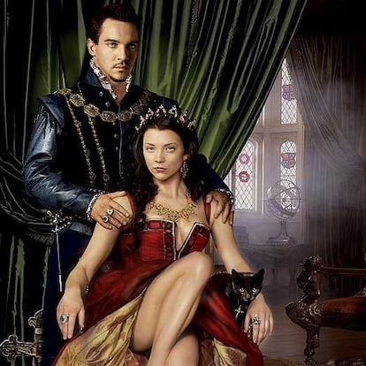 Jonathan Rhys-Meyers y Natalie Dormer, en <i>Los Tudor. </i>