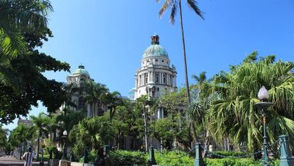 Ayuntamiento de la ciudad.