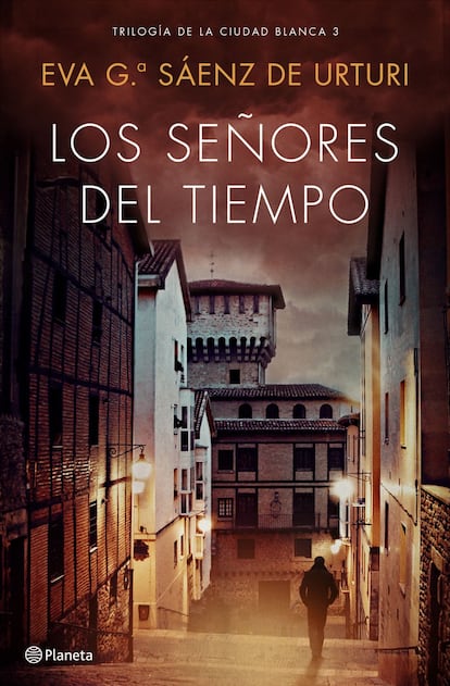 'Los señores del tiempo' (Planeta), de Eva García Sáenz de Urturi, una épica novela histórica ambientada en el medievo, se publica con gran éxito bajo un misterioso pseudónimo: Diego Veilaz.